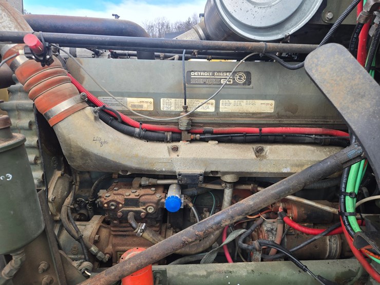 1992-massey-ferguson-8-image-50