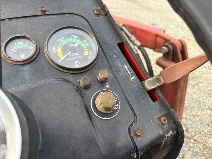 massey-ferguson-265-image-65