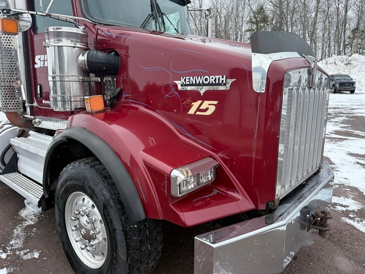 2011-kenworth-t800-image-35