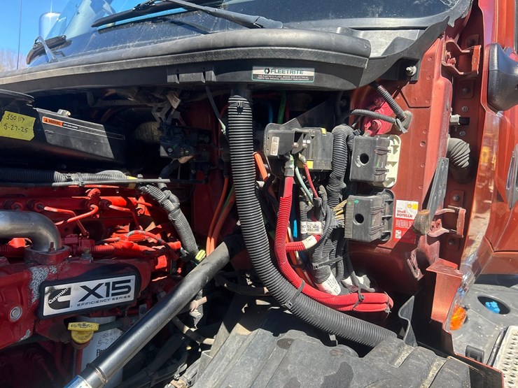 2019-international-lt-image-45