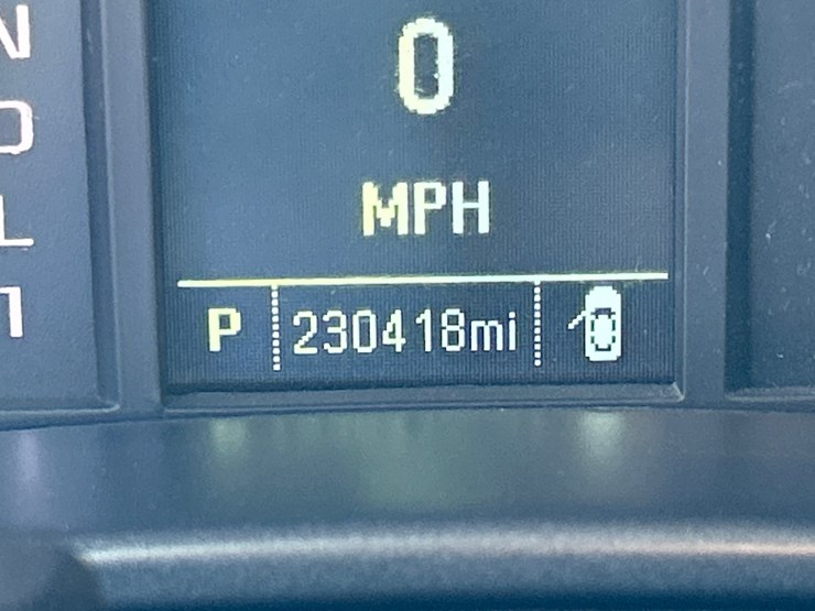 2018-chevrolet-3500-image-66