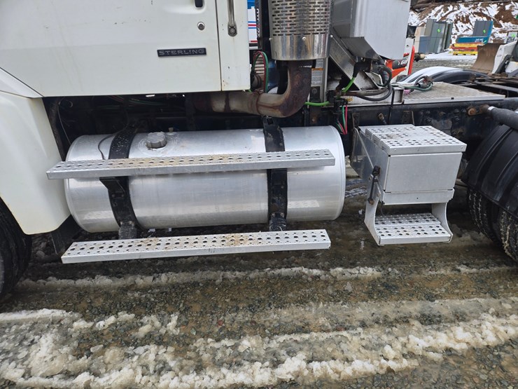 2006-caterpillar-c15-image-15