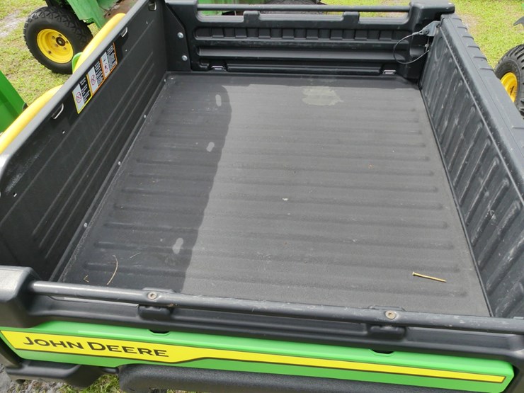 2024-john-deere-tx-4x2-image-8