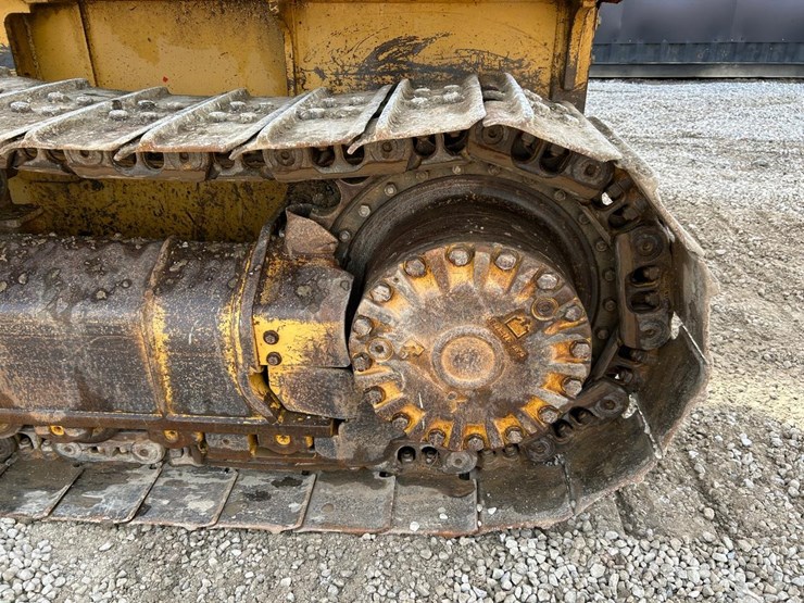 caterpillar-d5k-xl-image-19