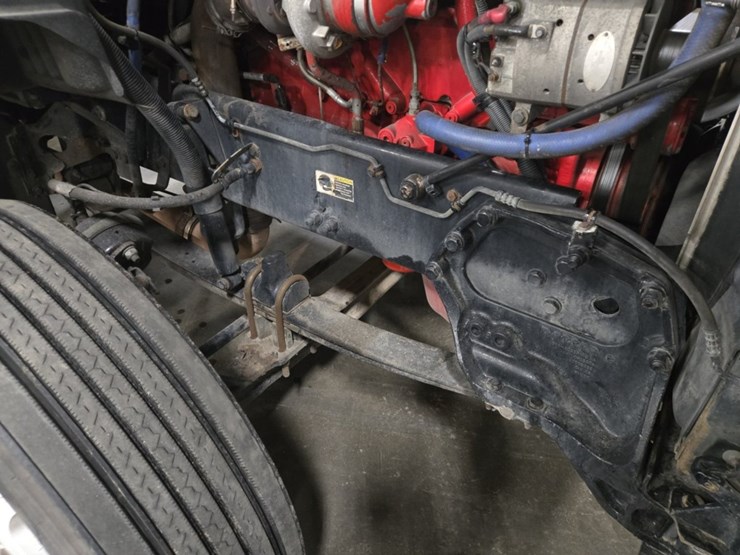 2015-kenworth-t680-image-45