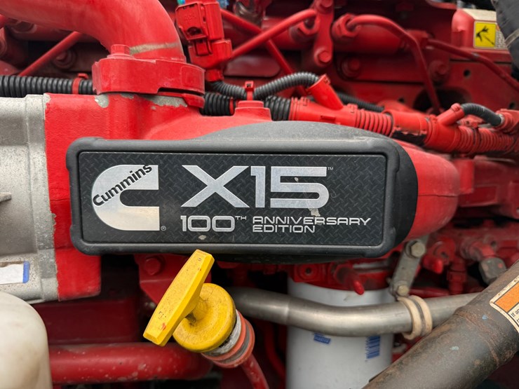 2020-kenworth-t800-image-21