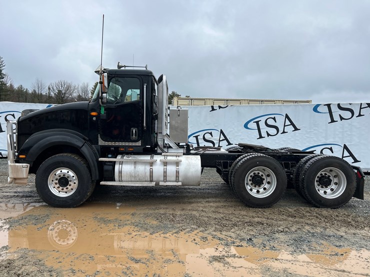 2019-international-hx620-image-2