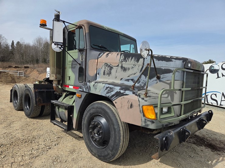 1992-massey-ferguson-8-image-7