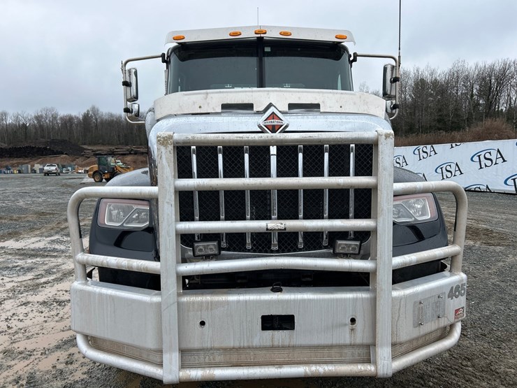 2019-international-hx620-image-8