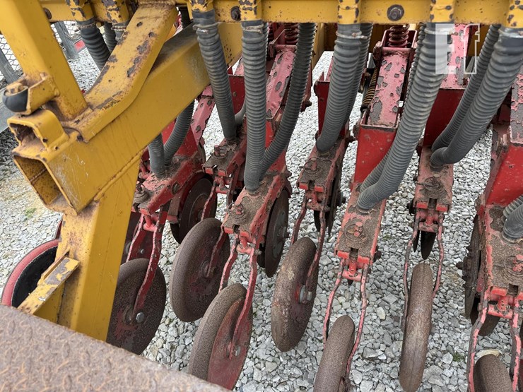 haybuster-107-image-11