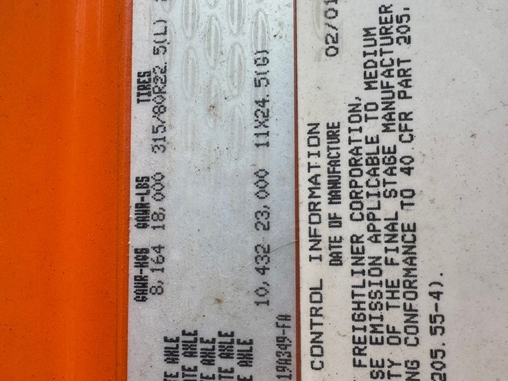 #2168-•-2001-sterling-4x2-snow-plow-truck-image-82