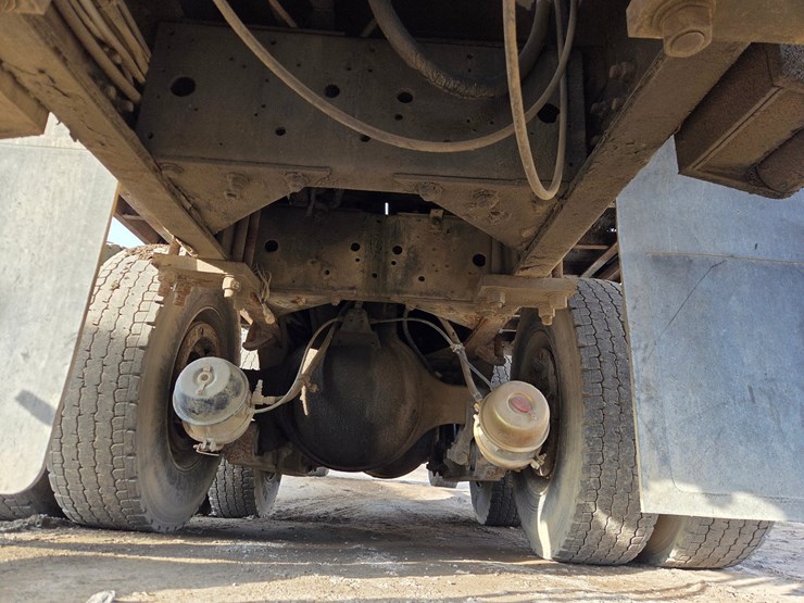 1998-international-paystar-5000-image-42