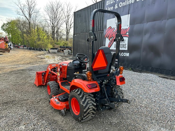 2021-kubota-bx2380-image-2