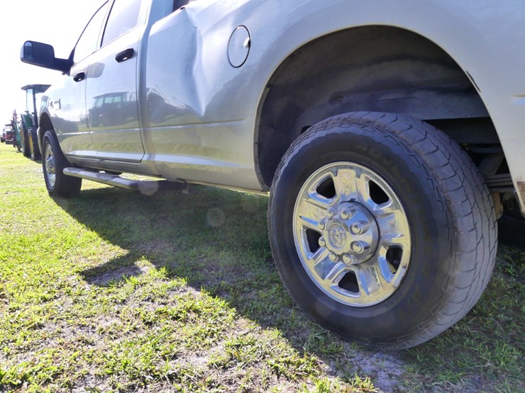 2010-dodge-ram-3500-image-7