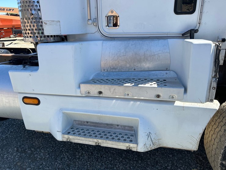 1994-massey-ferguson-8-image-61