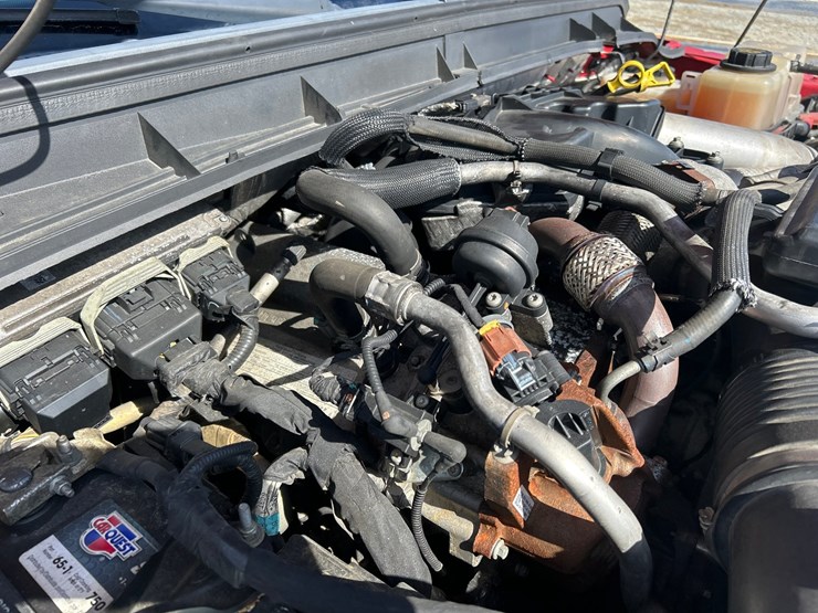 2011-ford-f550-image-50