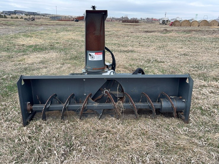 2021-bobcat-sb200-snowblower-image-7