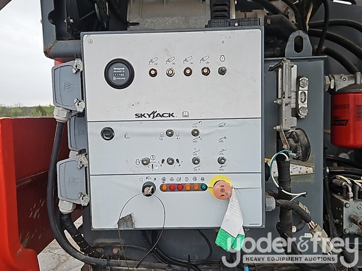 2016-skyjack-sj61t-image-23