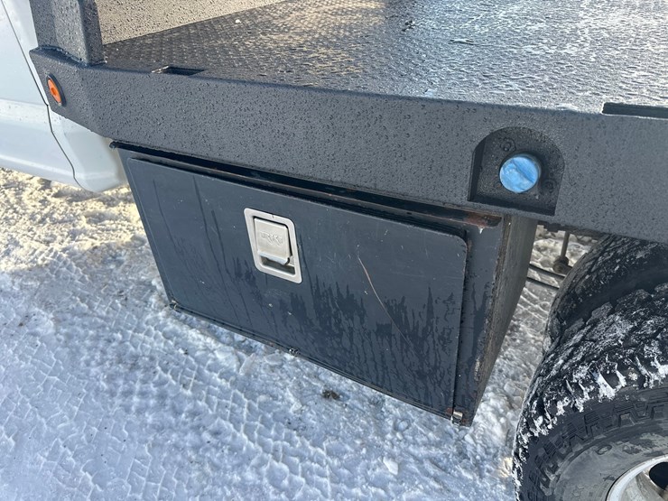 2017-ford-f350-image-21