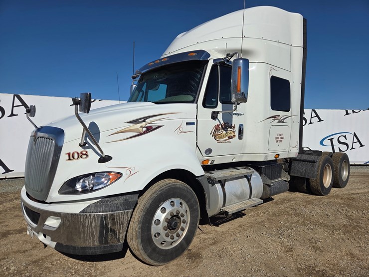 2013-international-prostar-image-1