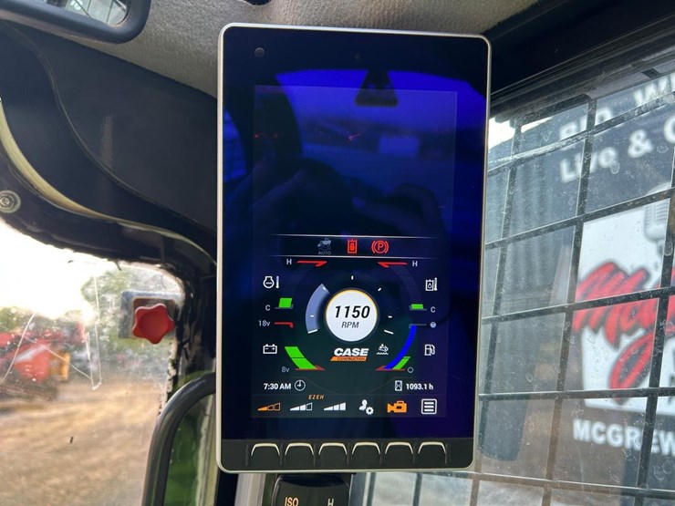 2022-case-tv450b-image-24