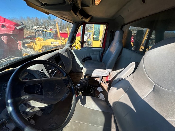 2006-international-7400-image-66