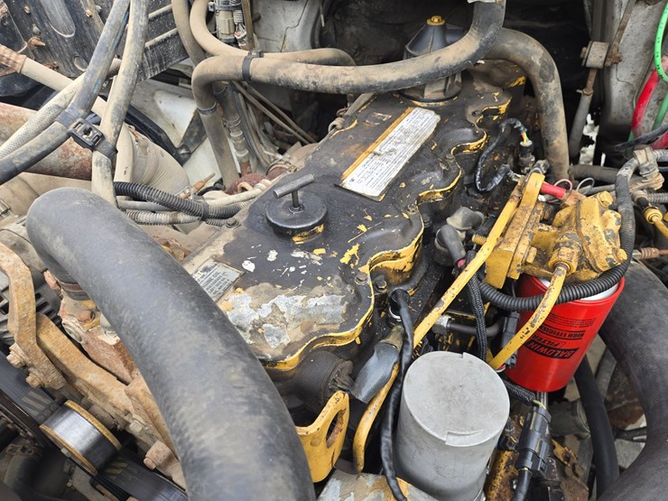 2001-massey-ferguson-8-image-50