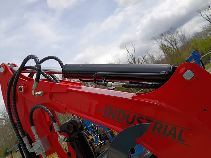 #24175-•-2025-agt-qk20r-mini-excavator-image-25