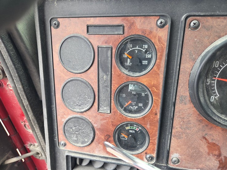 1993-international-9200-image-66