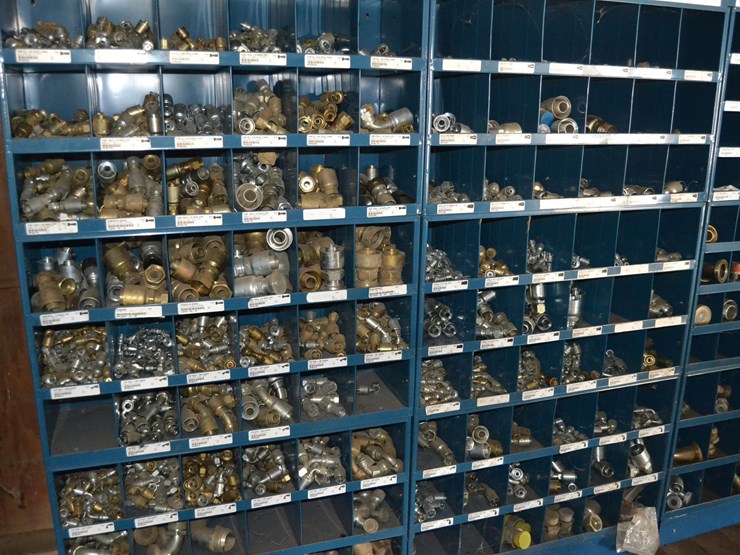 3-section-parker-hydraulic-crimp-fitting-w/-(2)-weathead-cabinets-image-4