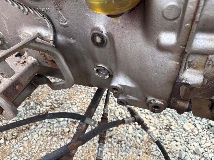 massey-ferguson-265-image-38