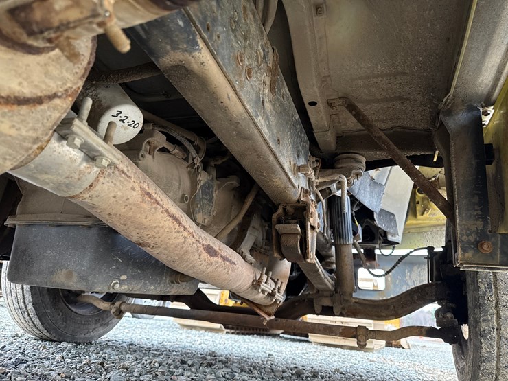 1993-ford-f700-image-41