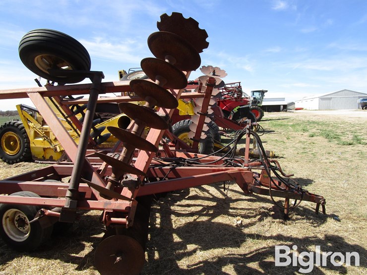 international-490-image-4