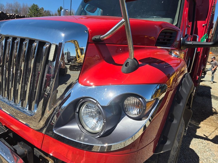 2019-international-hv613-image-12