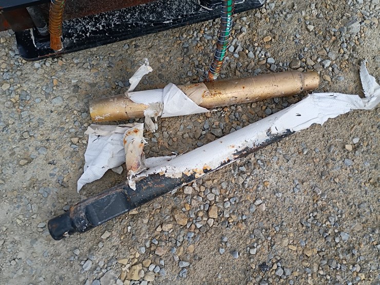 #23940-•-hydraulic-breaker-hammer-skid-steer-attachment-(w/-post-driver)-image-9