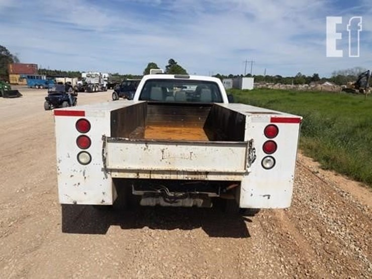 2016-ford-f350-image-4