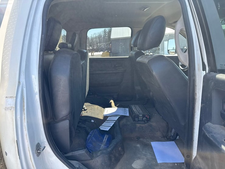 #1065-•-2013-ram-5500-heavy-duty-service-truck-image-19