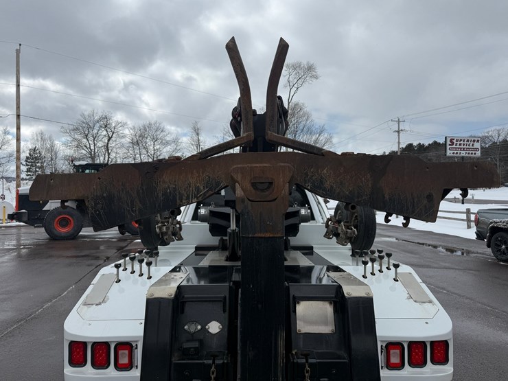 2018-ford-f550-image-26