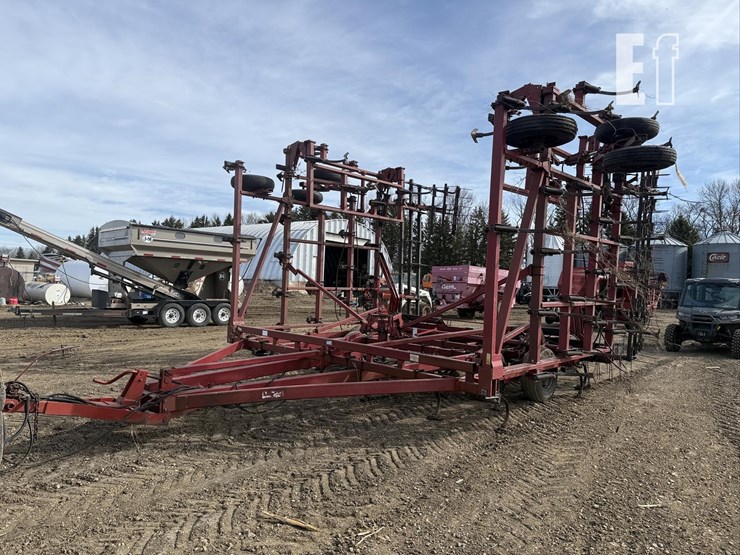 case-ih-4900-image-1