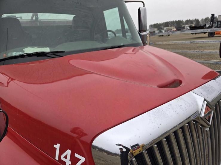 2013-international-durastar-4300-image-13