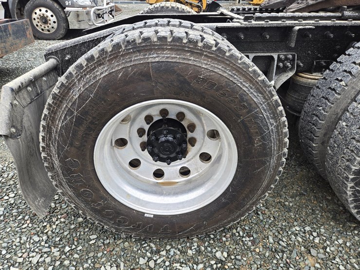 2019-international-hx620-image-82