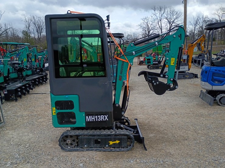 #24169-•-2025-agt-mh13rx-mini-excavator-image-5