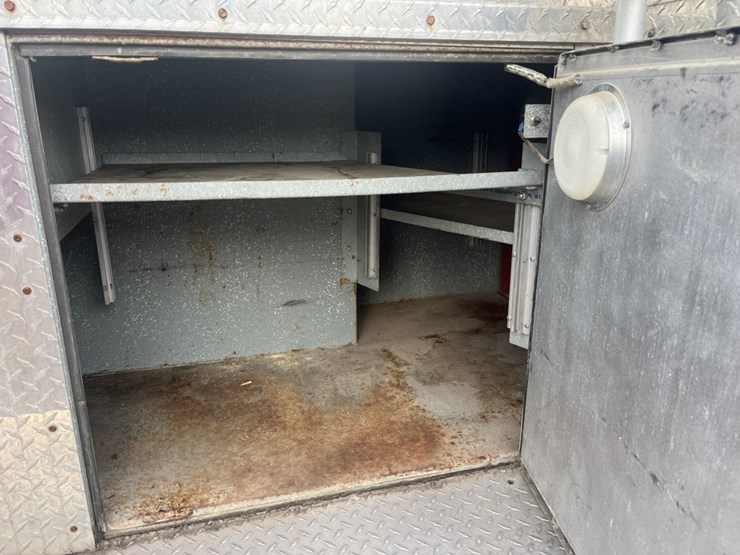 #1148-•-1980-gmc-v-8-fire-truck-image-32