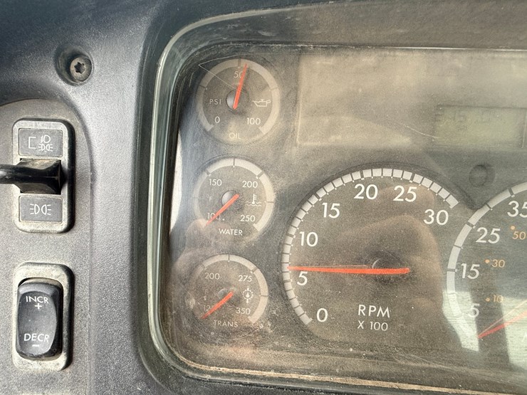 2004-caterpillar-c7-image-74