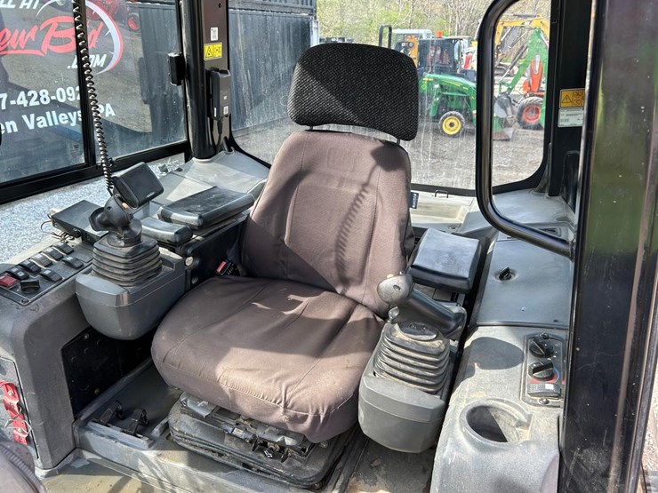 caterpillar-d5k-xl-image-22