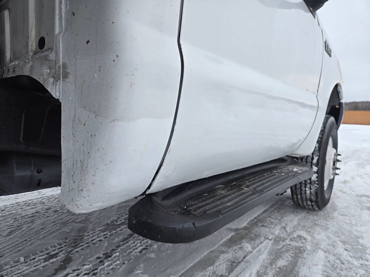 2001-ford-f350-image-19