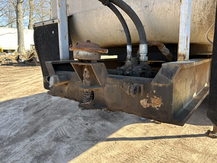 axle-end-dump-image-10
