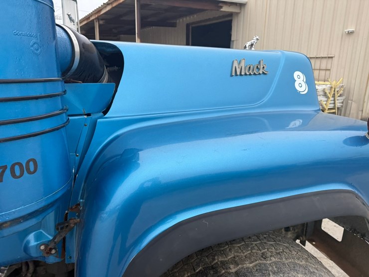 mack-rd686s-image-25