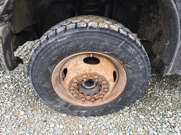 2011-ford-f550-image-67