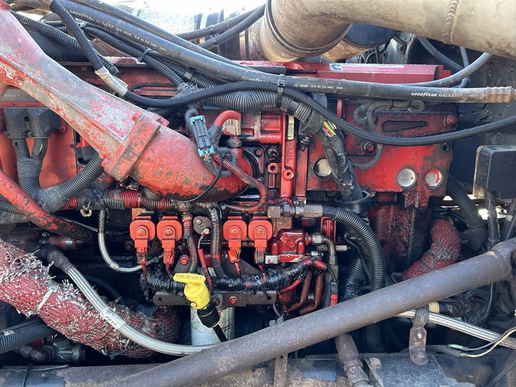 2005-peterbilt-379-image-57